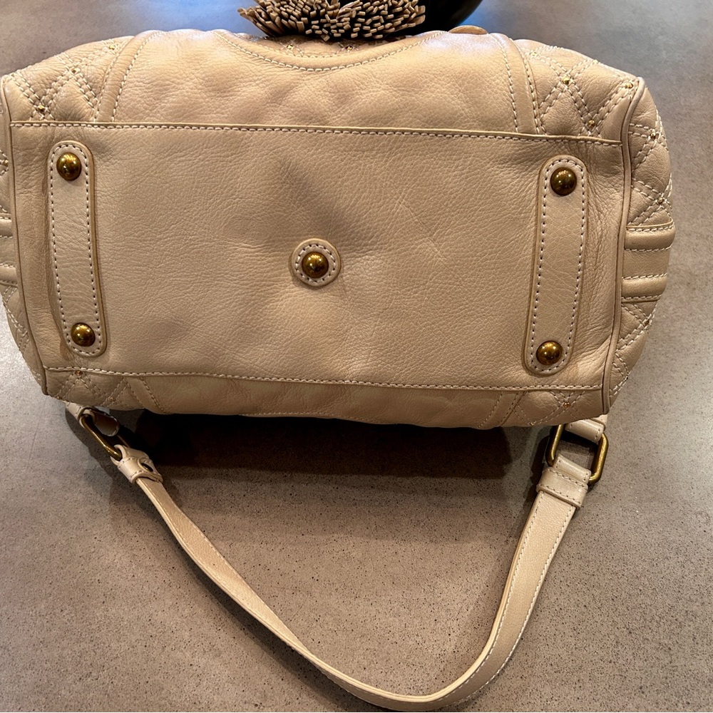 Lockheart Cream Leather Satchel with Gold Hardware - Picture 6 of 11